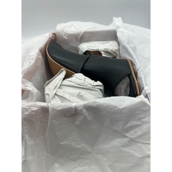 Lisa Vicky Virtue - V Black Sheep Nappa Heels Slide On Size 11 M NIB Peep Toe - Picture 7 of 8